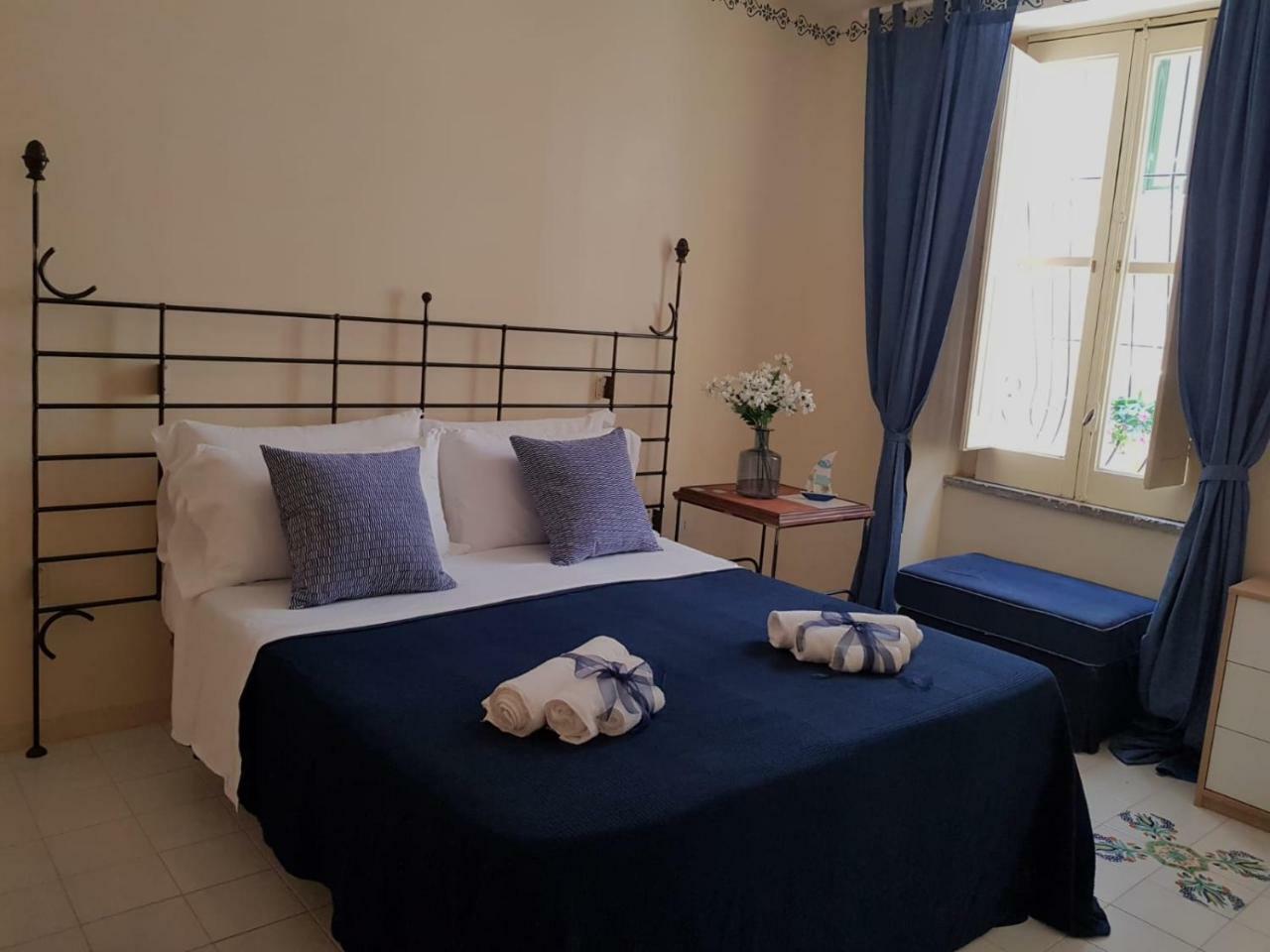 Le Petit Bouganville Apartamento Salerno